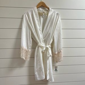 FLORA Silky Satin & Lace Bridal Robe - Size L/XL